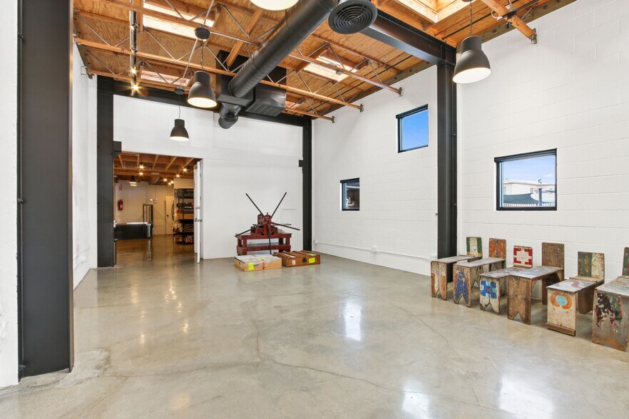 More Photos Of 1638 Colorado Blvd, Los Angeles Loft Creative Space For Sale
