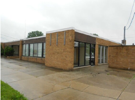 Primary Photo Of 1511 Brookpark Rd, Cleveland Office For Lease