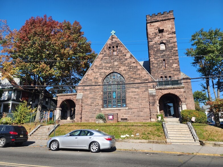 More Photos Of 433 Park Ave, Paterson Religious Facility For Sale