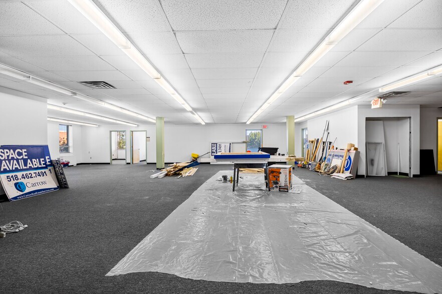 More Photos Of 30-32 N Russell Rd, Albany Office For Sale