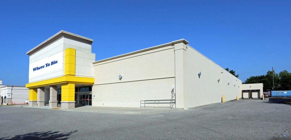 More Photos Of 1210 Airport Blvd, Pensacola Freestanding For Lease
