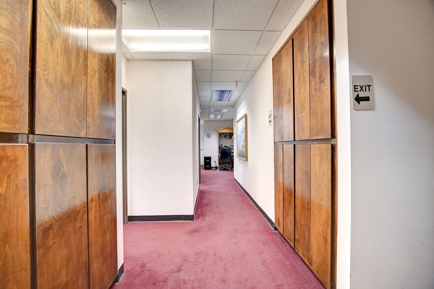 More Photos Of 18056 Wika Rd, Apple Valley Medical For Lease