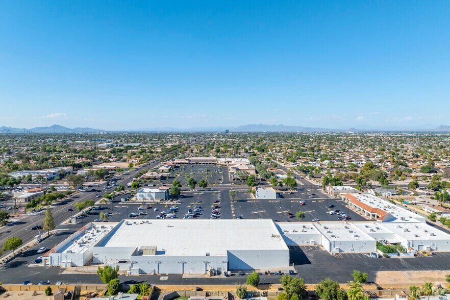 More Photos Of 947-981 W Elliot Rd, Chandler Unknown For Lease