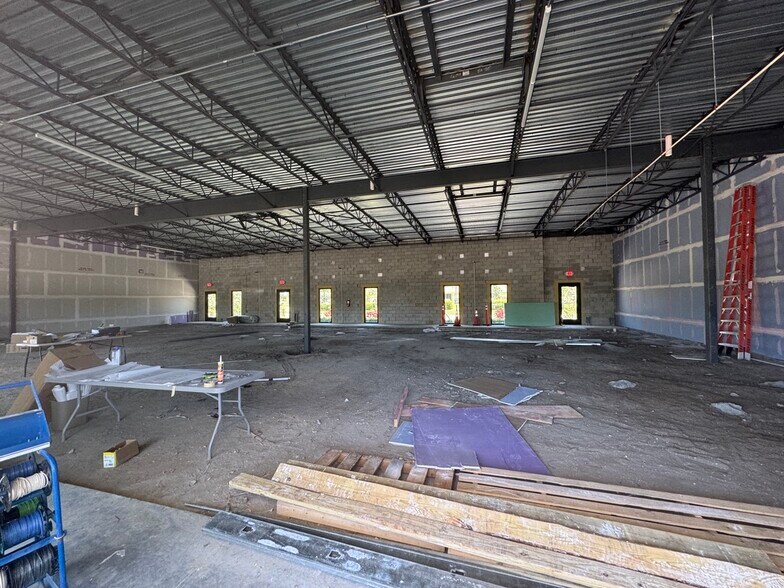 More Photos Of 8795 Ivanhoe Drive, Melbourne Medical For Lease