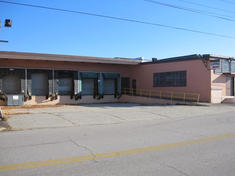More Photos Of 95 Grand Ave, Pawtucket Manufacturing For Lease