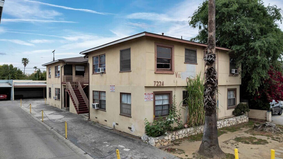 Primary Photo Of 7224 Hazeltine Ave, Van Nuys Apartments For Sale