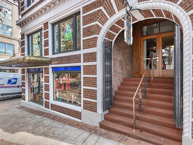 More Photos Of 14-20 Haywood St, Asheville Storefront Retail Office For Sale