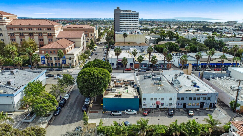 More Photos Of 1433 Wilshire Blvd, Santa Monica Restaurant For Lease
