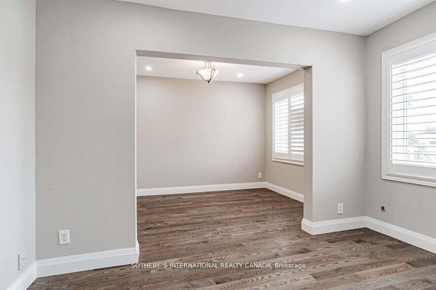 More Photos Of 1439 Main St E, Hamilton Storefront Retail Residential For Sale