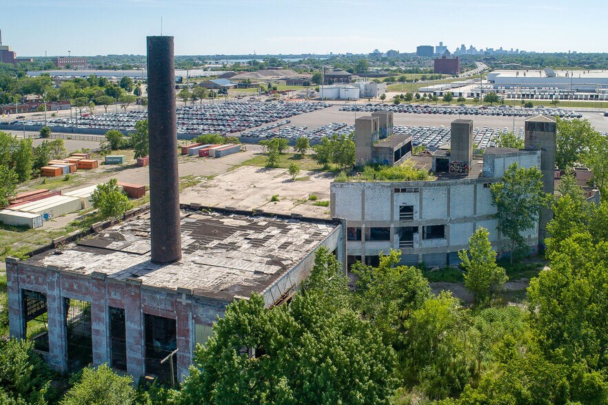 More Photos Of 1610 Algonquin St, Detroit Land For Lease