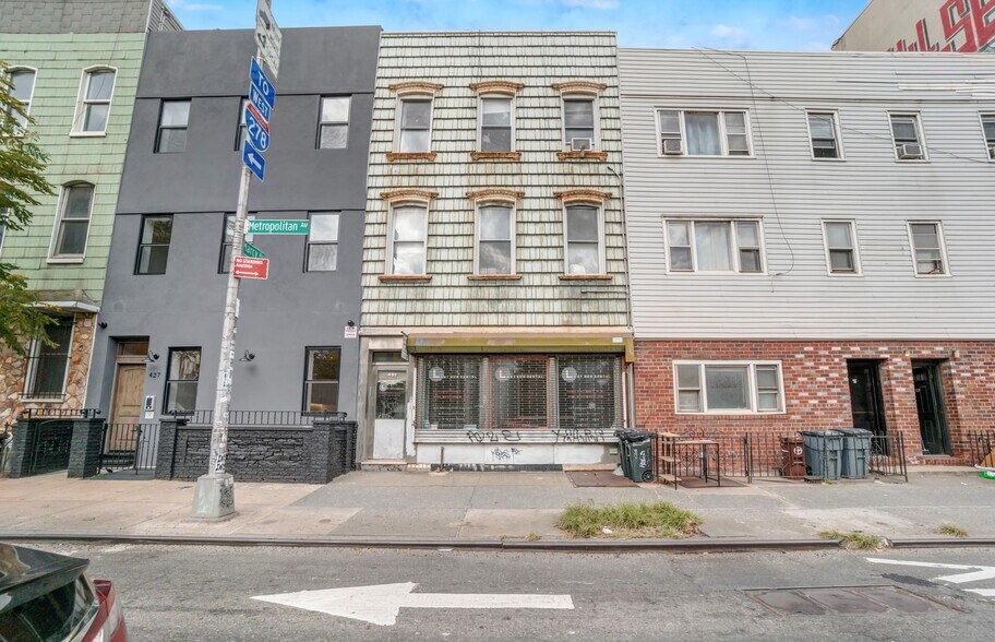 More Photos Of 431 Metropolitan Ave, Brooklyn Storefront Retail Residential For Lease