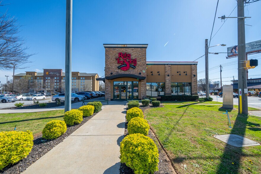 More Photos Of 1230 Virginia Ave, Atlanta Restaurant For Lease