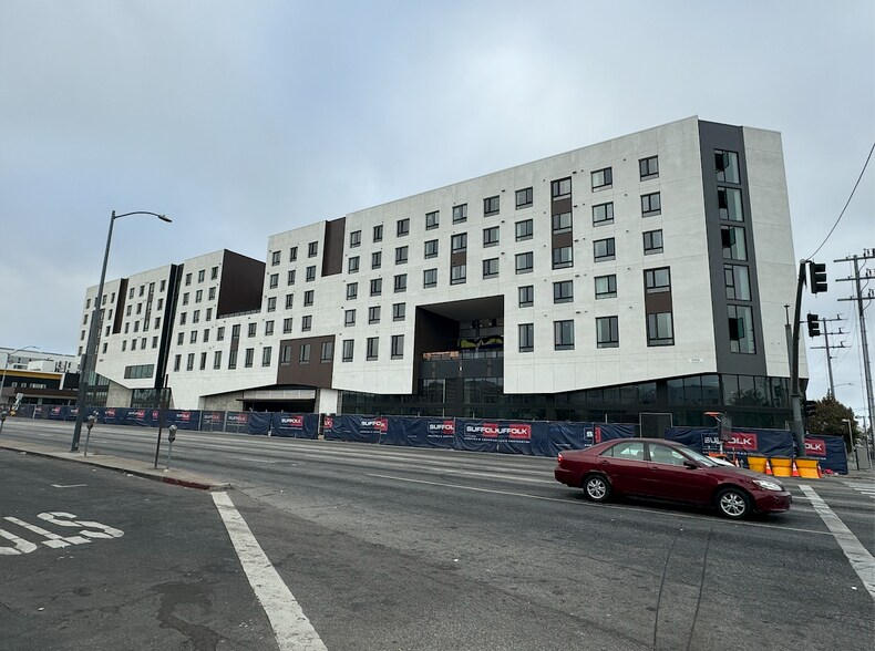 More Photos Of 8511 S Vermont Ave, Los Angeles Storefront For Lease