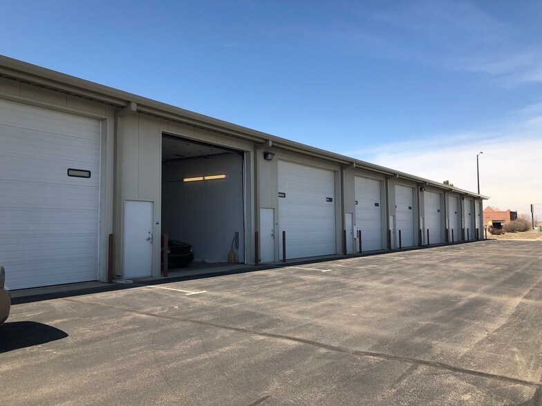 More Photos Of 3656 Stagecoach Rd, Longmont Warehouse For Lease