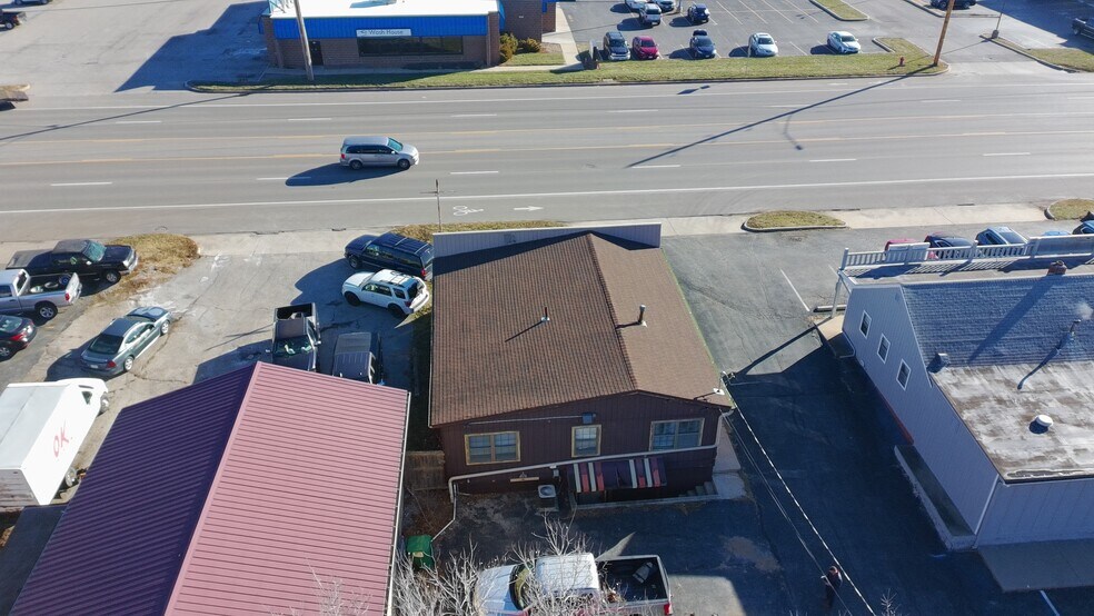 More Photos Of 407 SW Mo-7 Hwy, Blue Springs Freestanding For Sale