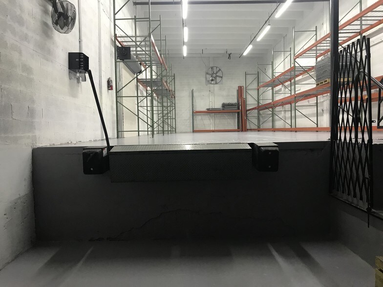 More Photos Of 6820-6856 NW 77th Ct, Miami Warehouse For Lease