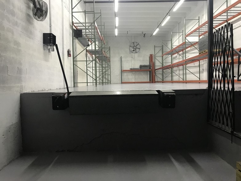 More Photos Of 6820-6856 NW 77th Ct, Miami Warehouse For Lease