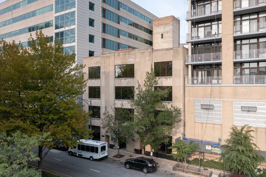 Primary Photo Of 1911-1921 S Indiana Ave, Chicago Office For Lease