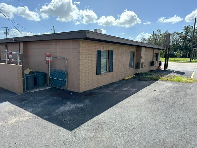 More Photos Of 1804 W Baker St, Plant City Office For Lease