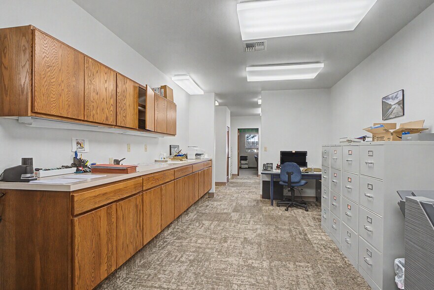 More Photos Of 56 C St NW, Ephrata Office Residential For Sale