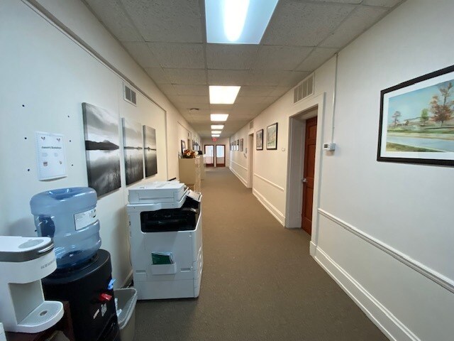 More Photos Of 202 N Washington Ave, Pulaski Office For Sale