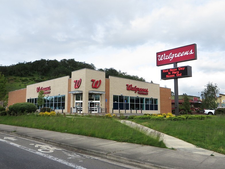 More Photos Of 1236 NW Garden Valley Blvd, Roseburg Drugstore For Sale