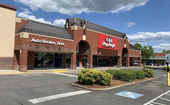 More Photos Of 3016-3030 E Franklin Blvd, Gastonia General Retail For Lease
