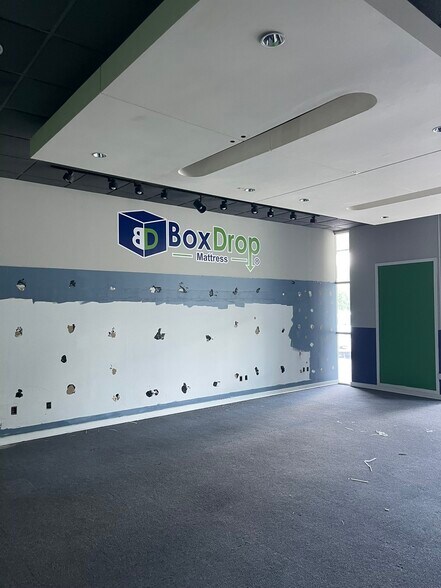 More Photos Of 5810 Main St, Zachary Unknown For Lease