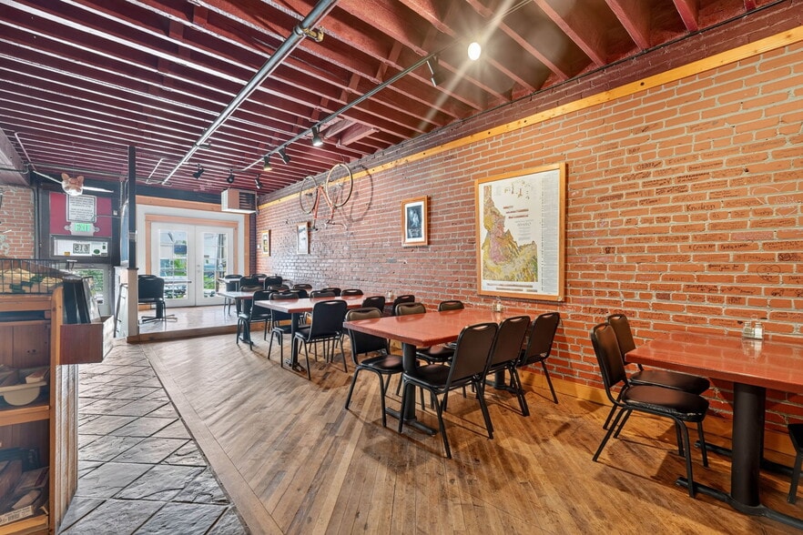 More Photos Of 615 S 1st Ave, Pocatello Restaurant For Sale