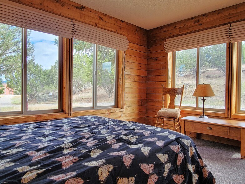 More Photos Of 50158 Eagles Way, Mesa Hospitality For Sale