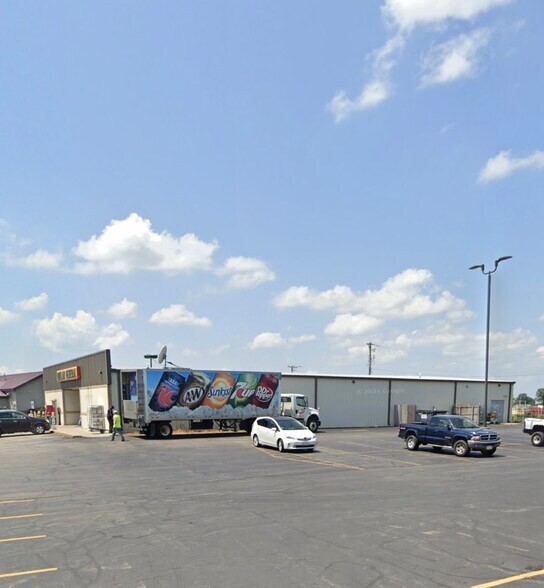 More Photos Of 1400 Ihm St, Lancaster General Retail For Sale