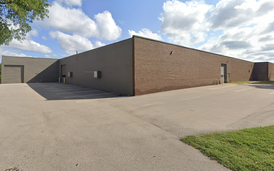 Primary Photo Of 34000 Autry St, Livonia Manufacturing For Lease