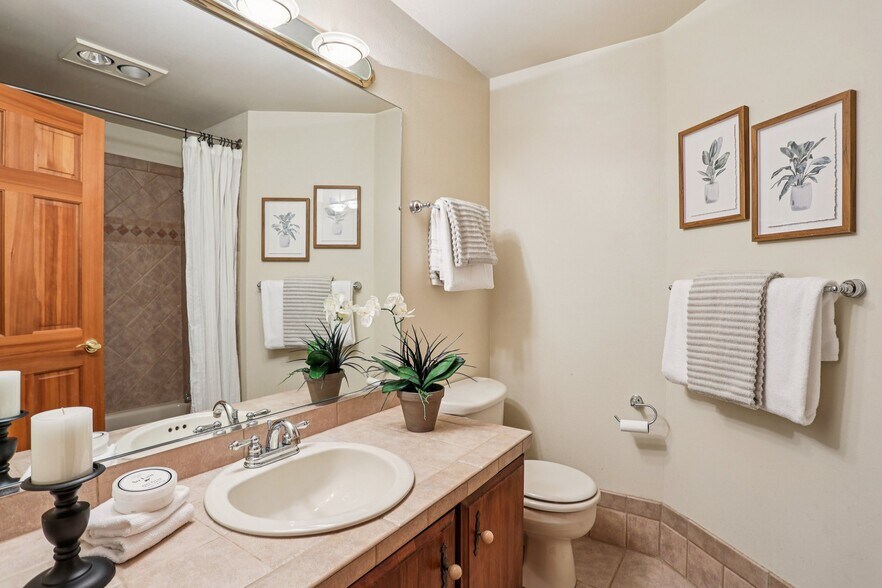 More Photos Of 5733 155th Ave NE, Redmond Apartments For Sale