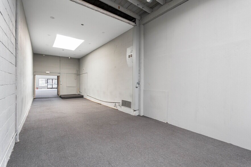 More Photos Of 4820 International Blvd, Oakland Storefront For Lease