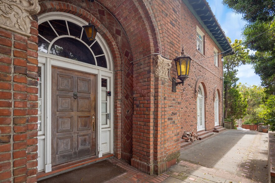 More Photos Of 2510 Le Conte Ave, Berkeley Apartments For Sale