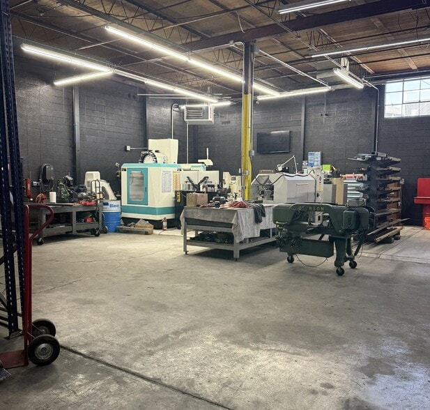 More Photos Of 2050-2070 W 7th Ave, Denver Warehouse For Sale