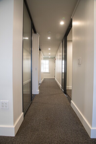 More Photos Of 320-330 Judah St, San Francisco Loft Creative Space For Lease