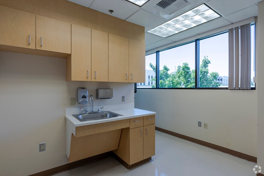 Photo of 4th Floor Ste 402