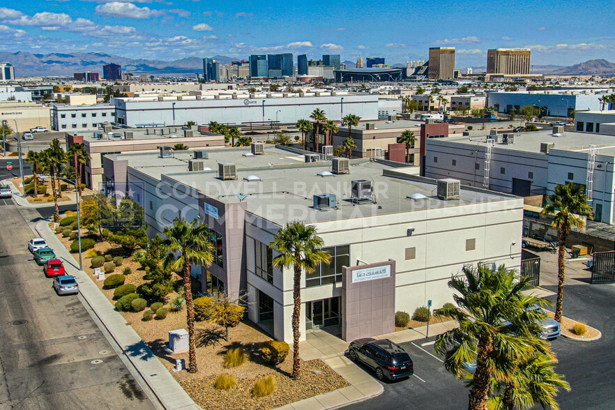 More Photos Of 4377 W Sunset Rd, Las Vegas Warehouse For Sale