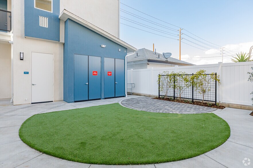 More Photos Of 611 Highland Ave, National City Apartments For Lease