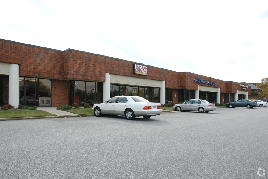 More Photos Of 1015-1025 Mansell Rd, Roswell Showroom For Lease