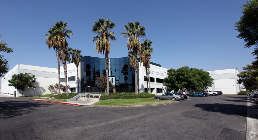 More Photos Of 2090 S Etiwanda Ave, Ontario Warehouse For Lease