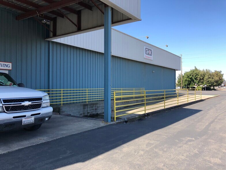More Photos Of 2600 S Yosemite Blvd, Modesto Warehouse For Lease