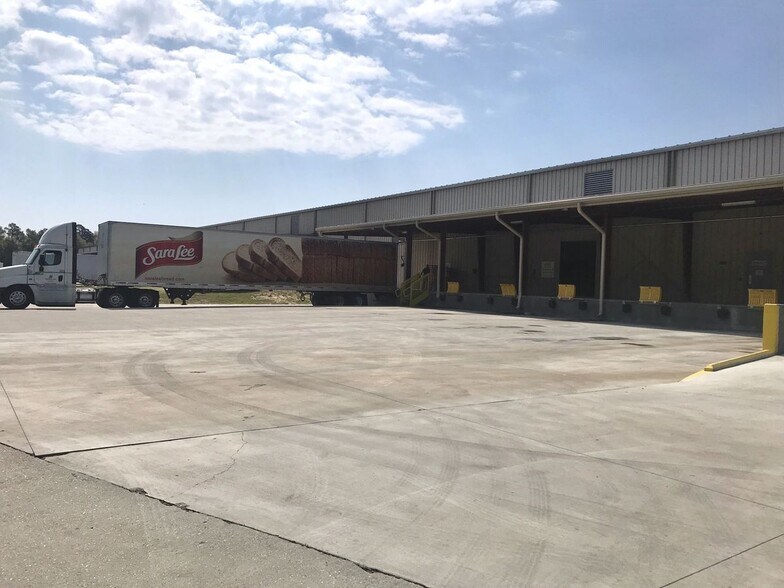 More Photos Of 385 French Collins Rd, Conway Warehouse For Lease