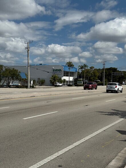 More Photos Of 7979 Pines Blvd, Pembroke Pines Storefront Retail Office For Sale