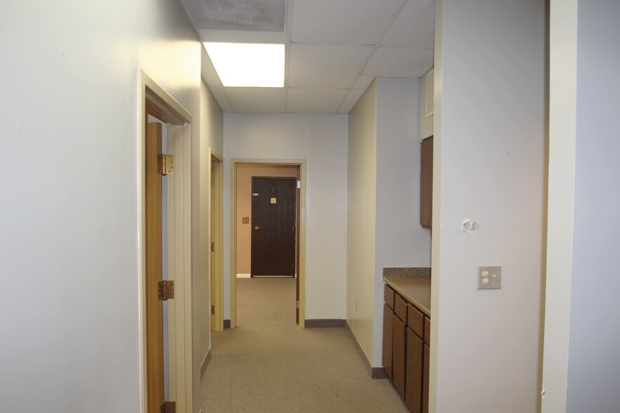 More Photos Of 2656 S Arlington Rd, Akron Office For Lease