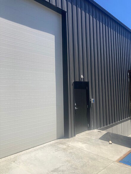 More Photos Of 2298 Rose Ln, Pacific Industrial For Sale