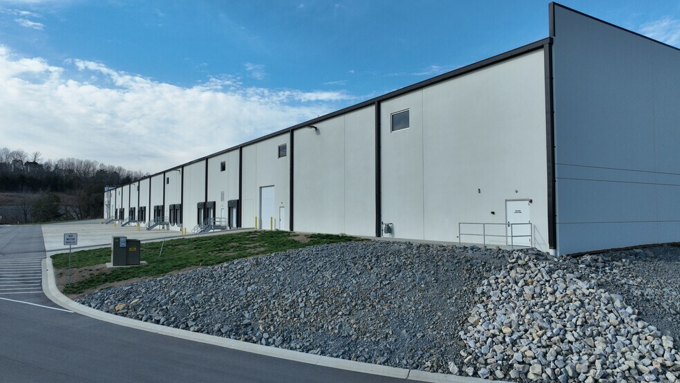 More Photos Of 1028 Louisville Hwy, Goodlettsville Unknown For Lease