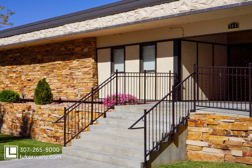 More Photos Of 940 E 3rd St, Casper Medical For Sale