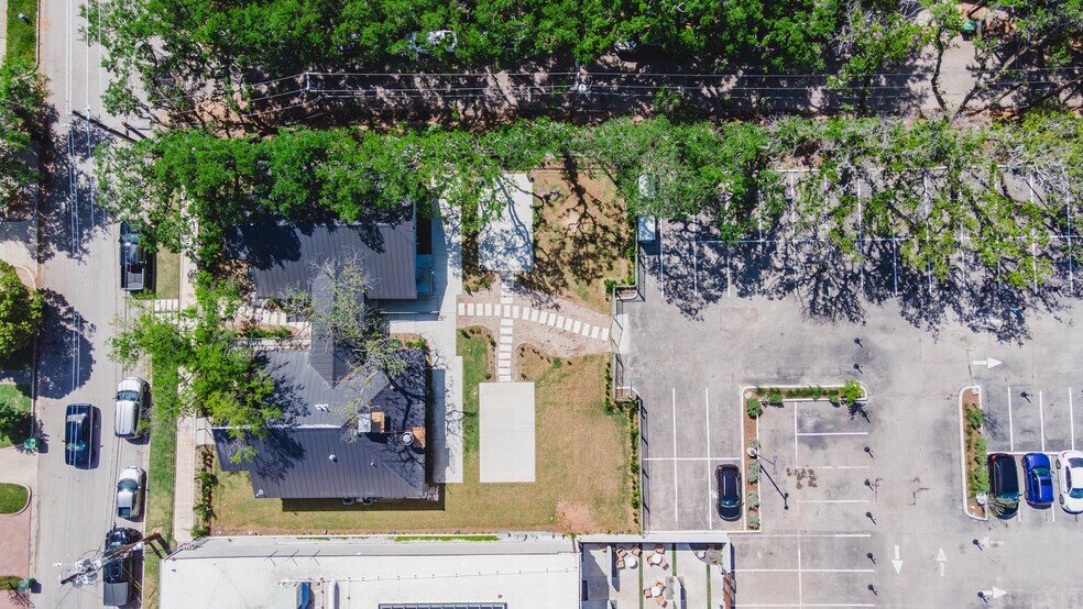 More Photos Of 1220-1226 W Clay St, Houston Restaurant For Lease